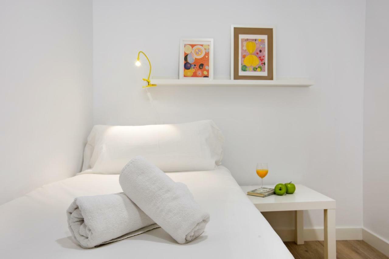 Stay U-Nique Apartments Fabra I Puig Barcelona Exteriör bild